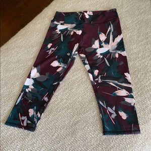 Salar Printed PowerHold Capri - Floral Spark Print